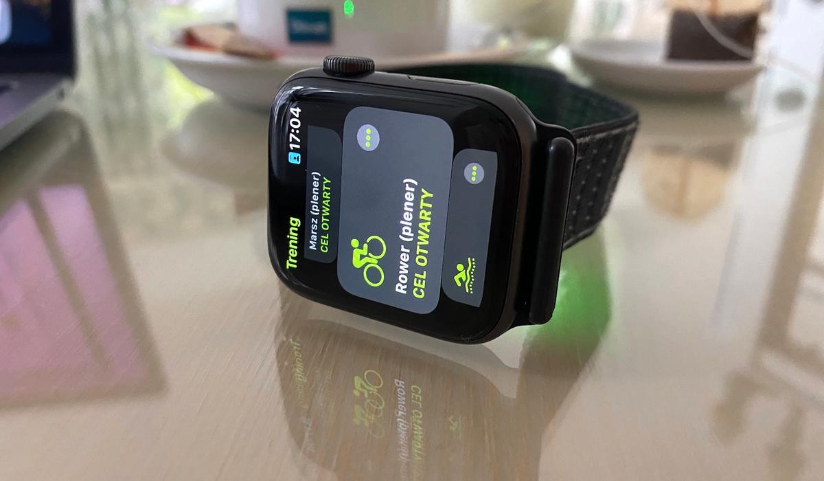 Trening Rower w Apple Watch z watchOS 8 działa cudownie