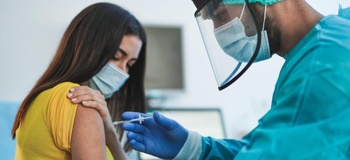 Trzecia dawka szczepionki na koronawirusa raczej nie w Polsce