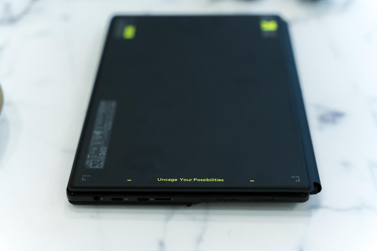 Asus VivoBook Slate 13 OLED 