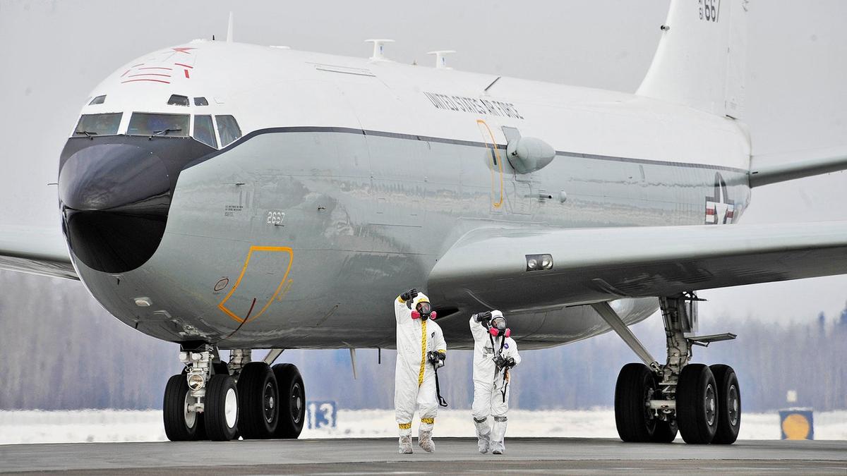 Amerykanie wysłali do Europy samolot wykrywający broń atomową