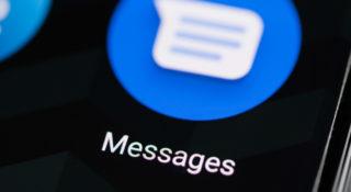 Wiadomości Google zrozumieją reakcje dodane w iMessage na iPhonie