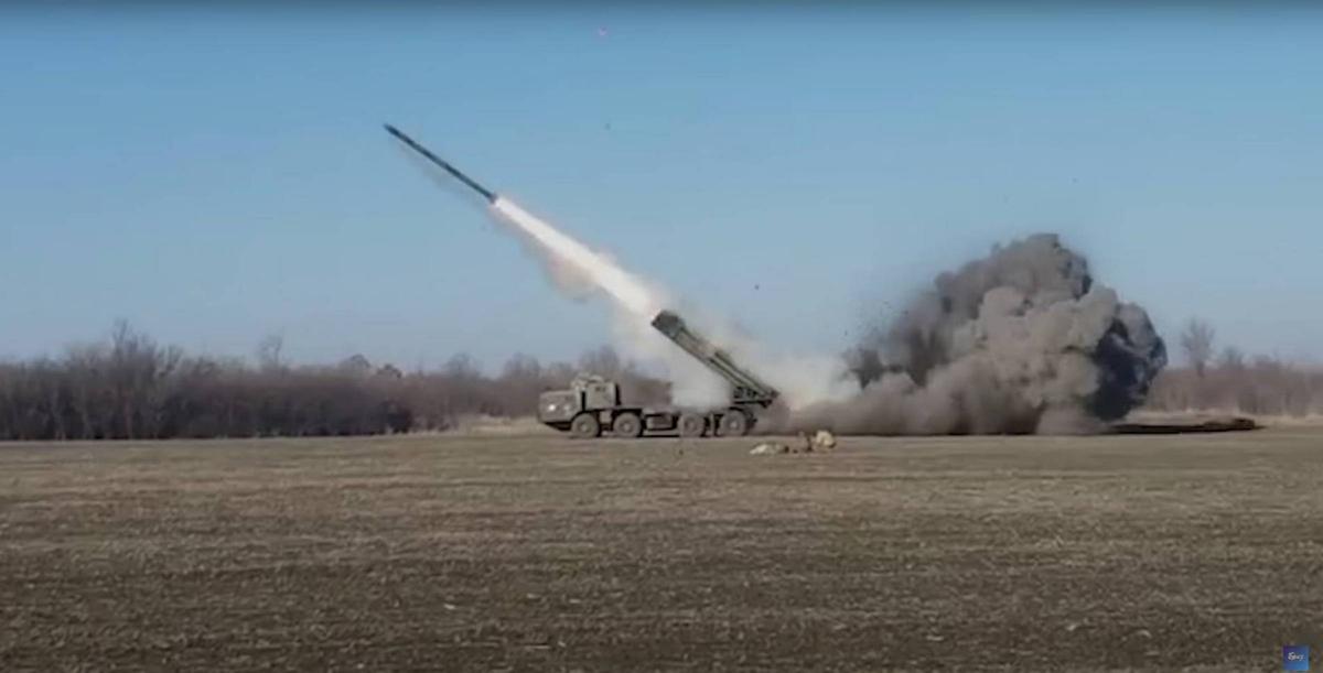 System BM-30 Tornado. Potężne rakiety Ukrainy miażdżą Rosjan