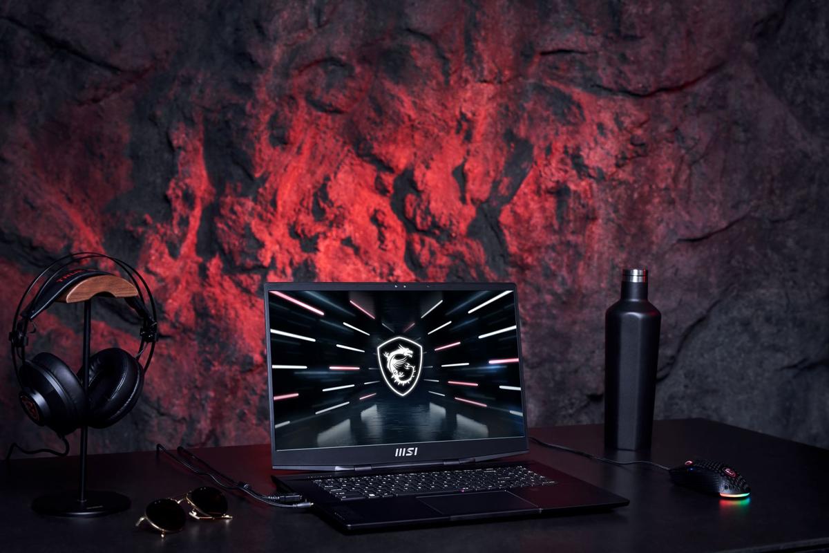 MSI Stealth GS77-12UX class="wp-image-2073274" 