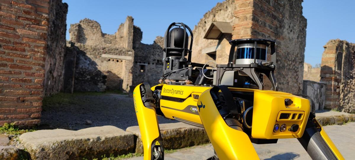Spot - Robo-pies Boston Dynamics patroluje Pompeje 