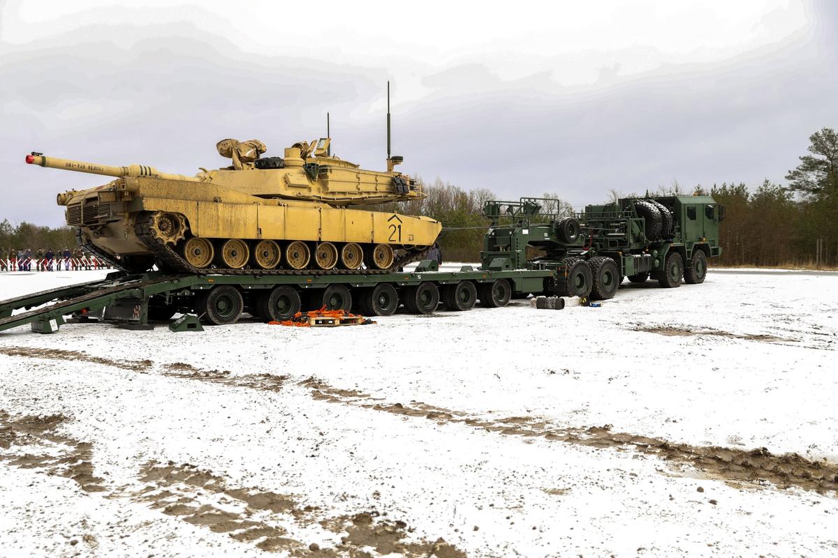 Opancerzone Jelcze będą przewozić polskie Abramsy. "Jaki" to prawdziwe monstra