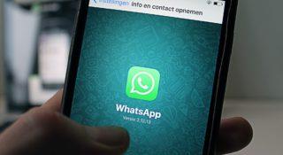 Jak odzyskać wiadomości z WhatsApp, także te usunięte i stare?