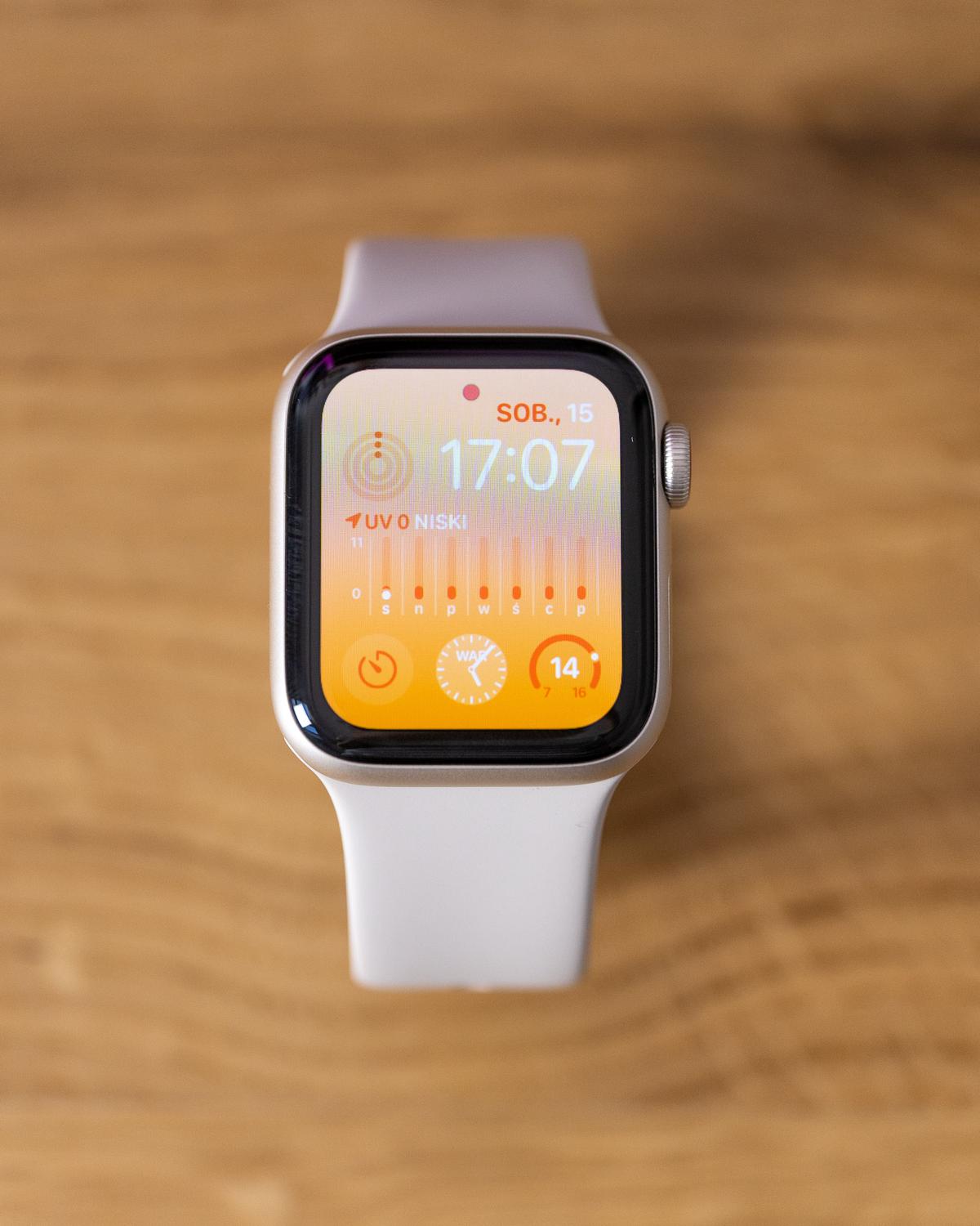 Apple Watch SE (2022) 40 mm class="wp-image-2503032" 
