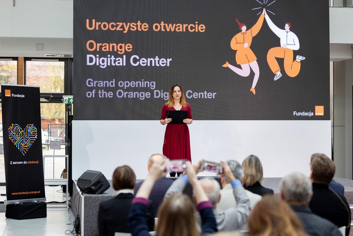 orange digital center polska otwarcie