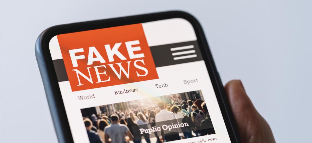 Uwaga na fake newsy na temat Przewodowa. NASK podpowiada, jak weryfikować informacje