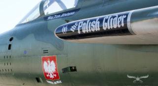 Samolot z polskim godłem walczył w Wietnamie. Oto niezwykła historia Donalda Kutyny
