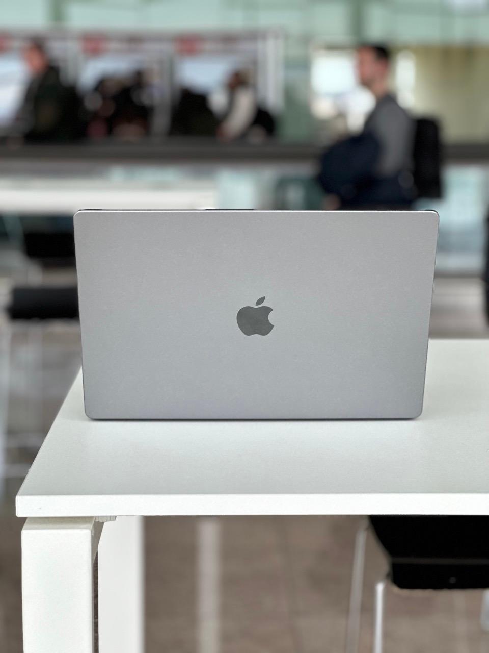 MacBook Pro 16” w wersji kolorystycznej Space Grey 