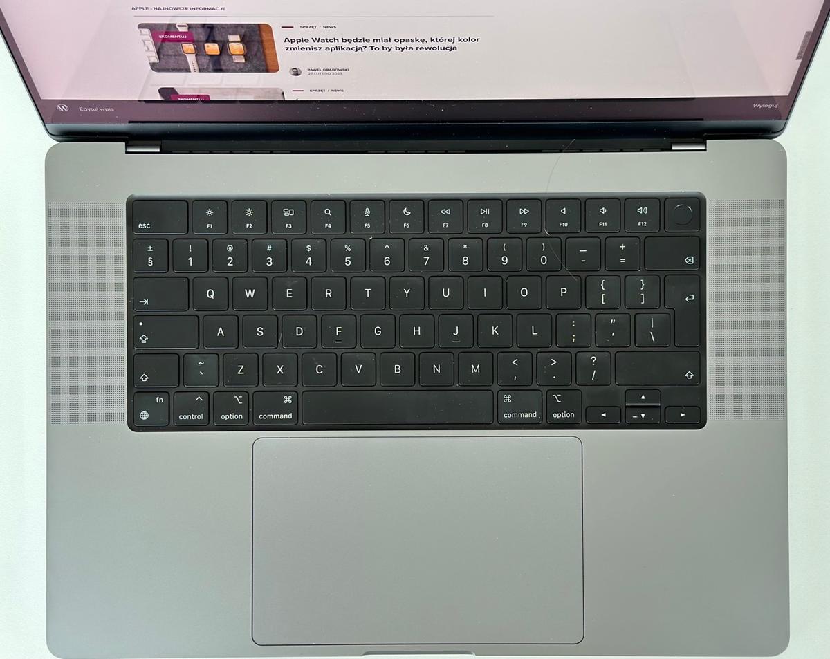 MacBook Pro 16” (2023), klawiatura 