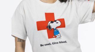 Ludzie hordami oddają krew, aby dostać śmieszną koszulkę. TikToka zalały filmiki
