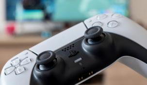 Najlepsze gry na PS5. W co warto zagrać na konsoli Playstation 5 w 2023 roku?