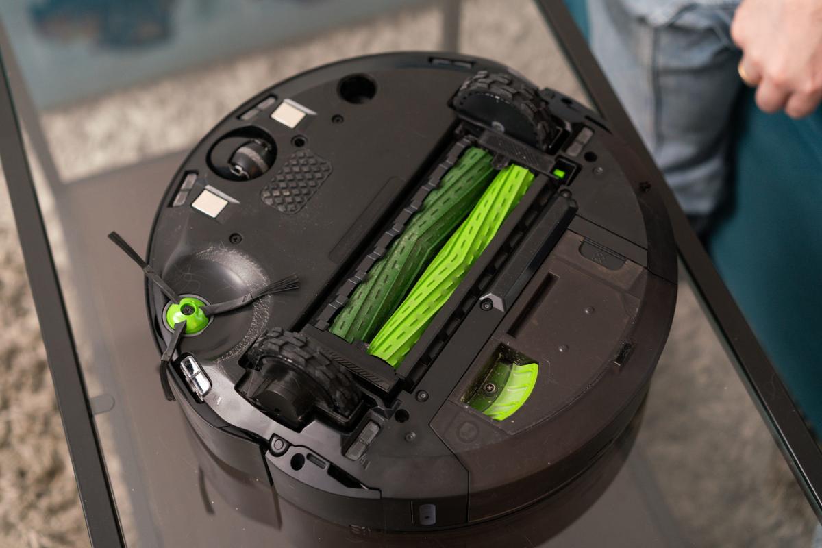 Roomba Combo j9+ - recenzja iRobota sprzątającego z funkcją mopowania 