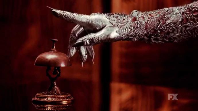 "American Horror Story: Hotel" na razie nie zachęca, by zameldować się na dłużej