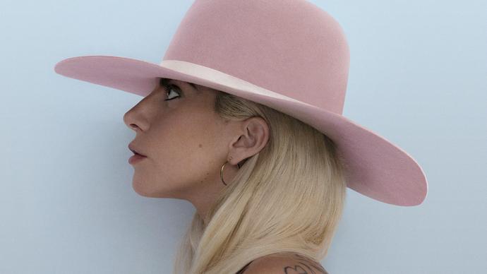 Lady Gaga prezentuje nowy kawałek - A-YO